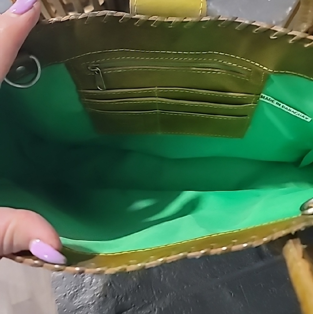 Vintage Hand-Tooled Leather Tote Shoulder Bag in Olive - Picture 6 of 8